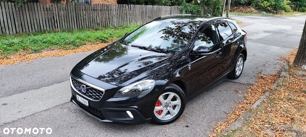 Volvo V40 Cross Country - 24