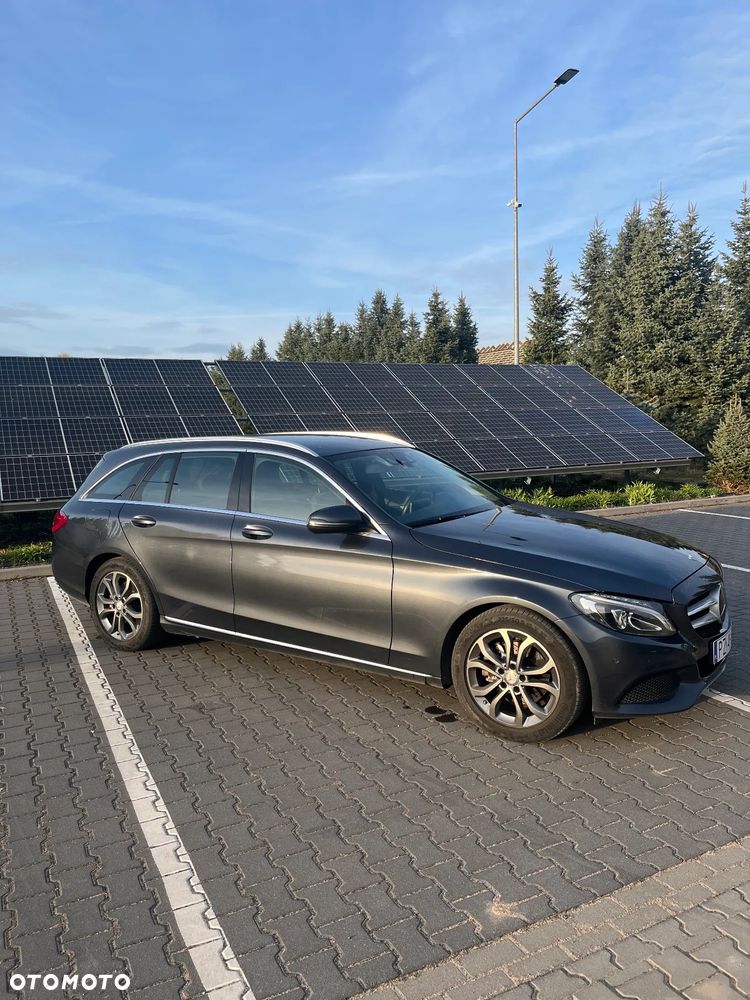 Mercedes-Benz Klasa C 220 CDI DPF Automatik BlueEFFICIENCY Special Edition - 2