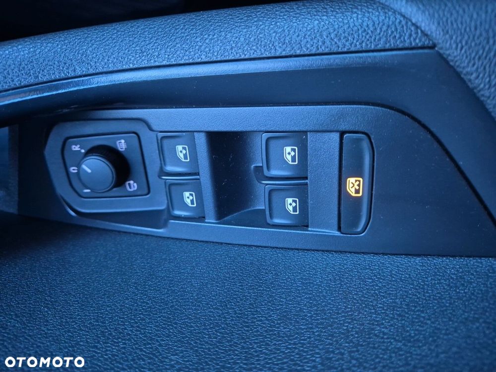 Skoda Karoq 1.5 TSI ACT 4x2 Sportline DSG - 18