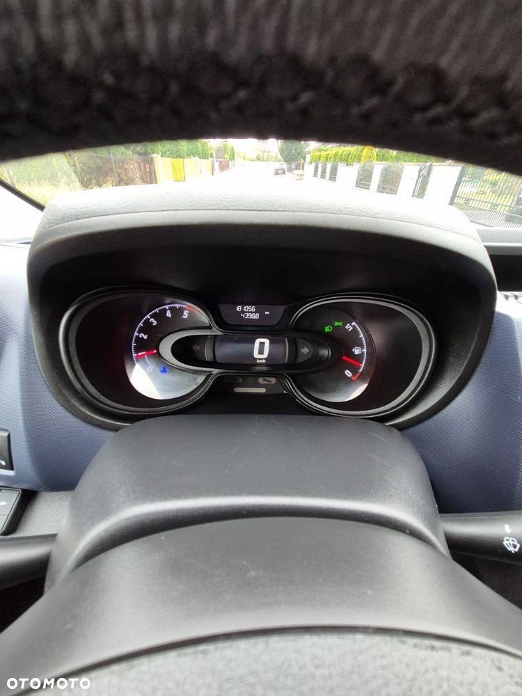 Opel Vivaro 2017r LONG 180tys km webasto super stan - 21