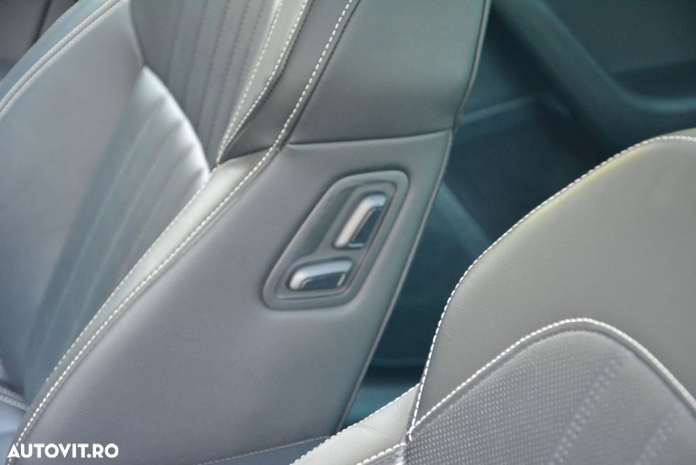 Skoda Superb 2.0 TDI DSG Premium Edition - 12