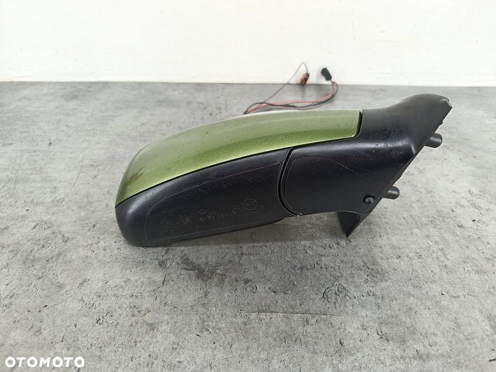 LUSTERKO PRAWE PEUGEOT 307 FL 96577215XT 1.6 HDI - 7