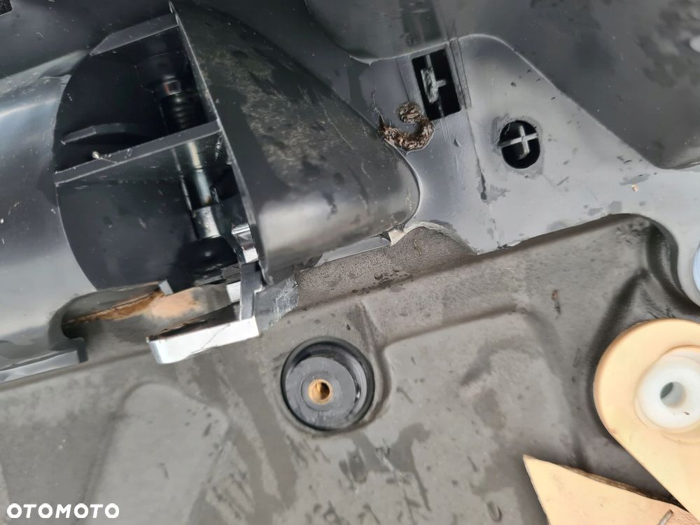 VW T5 MULTIVAN tapicerka boczek drzwi lewy przód SKÓRA BANAN - 3