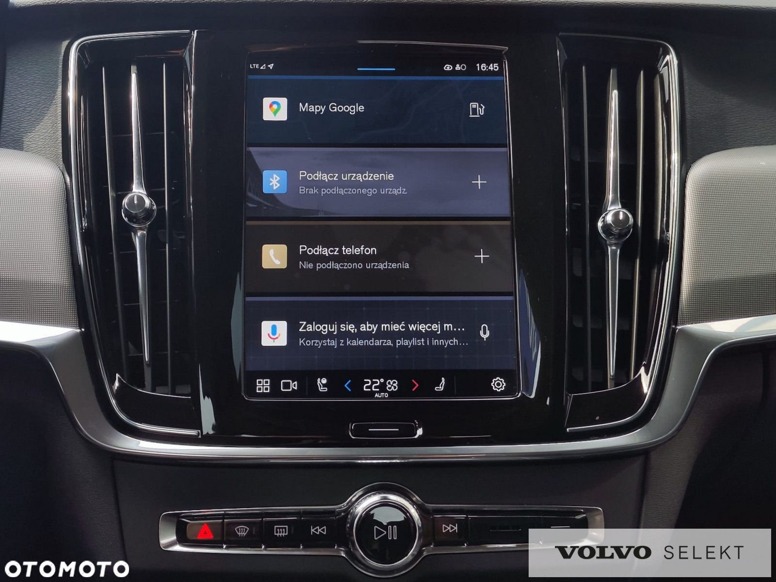 Volvo V90 Cross Country - 18