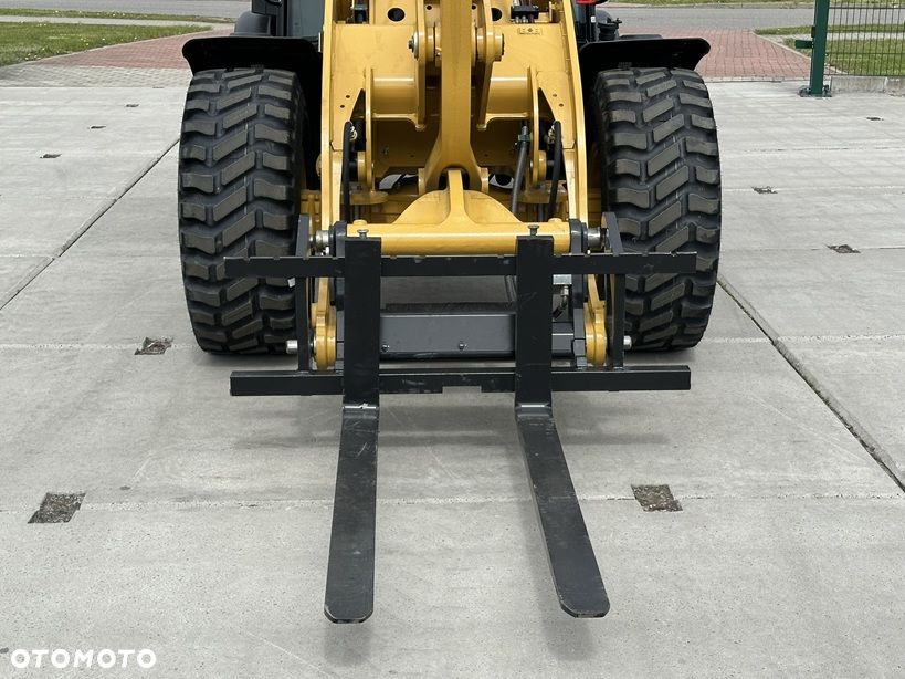 Caterpillar 906 ŁADOWARKA FABRYCZNIE NOWA ! JESTEŚMY AUTORYZOWANYM DEALEREM NOWYCH MASZYN MARKI CATERPILLAR ! - 9