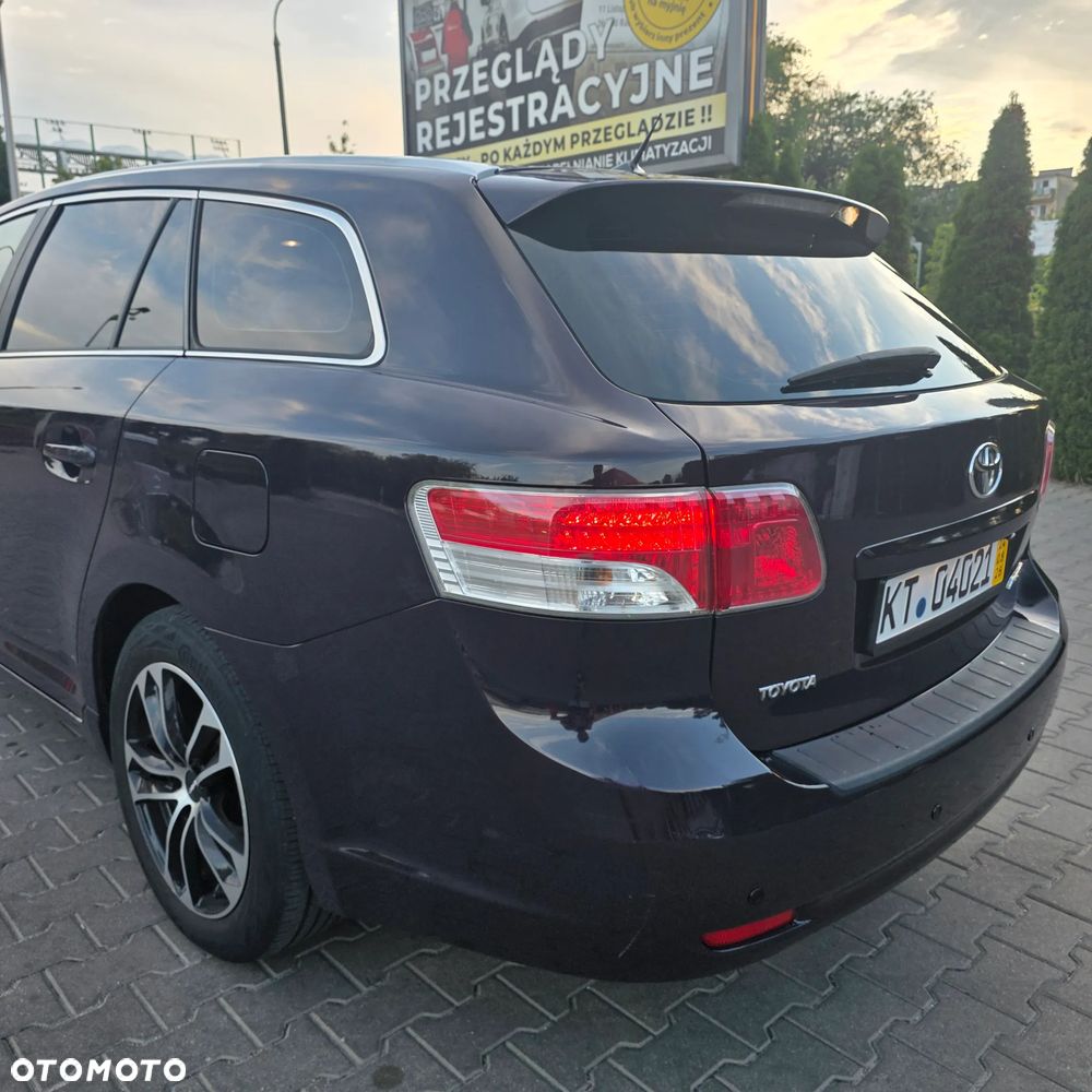 Toyota Avensis 1.8 Executive - 15