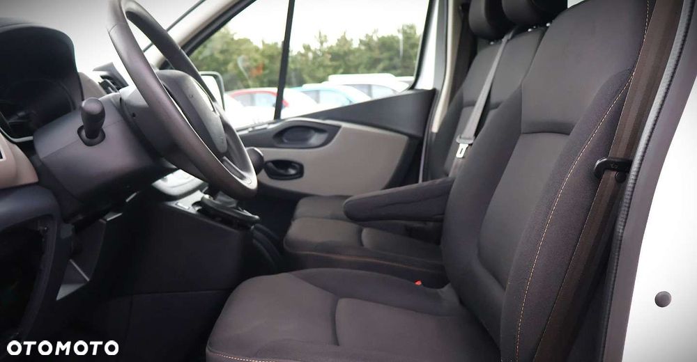 Renault Trafic - 14