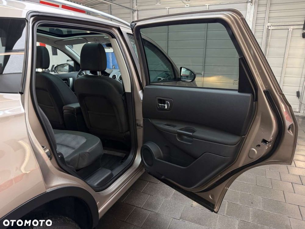 Nissan Qashqai+2 - 36