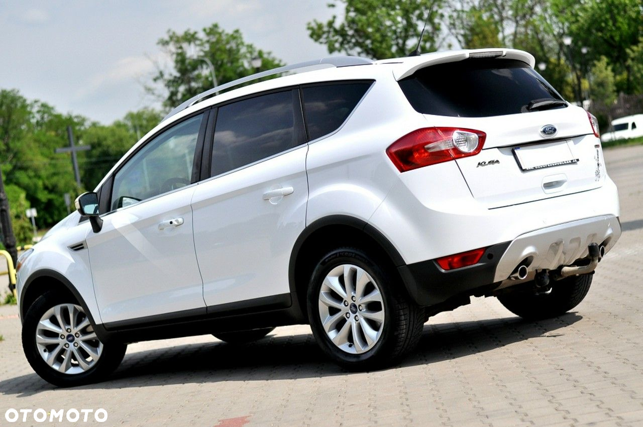 Ford Kuga 2.0 TDCi 2x4 Titanium - 5