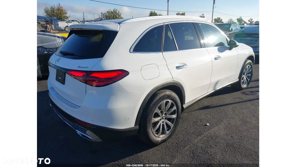 Mercedes-Benz GLC - 7