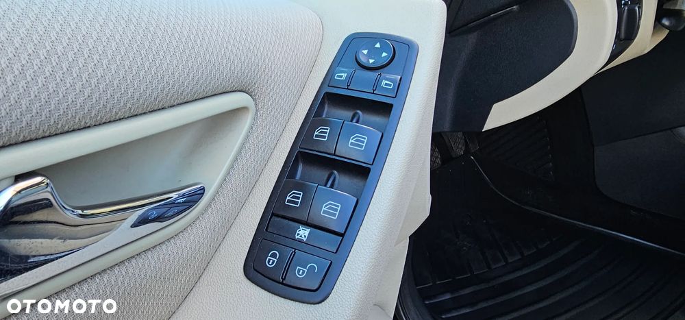 Mercedes-Benz Klasa A 160 Avantgarde BlueEff EU5 - 18