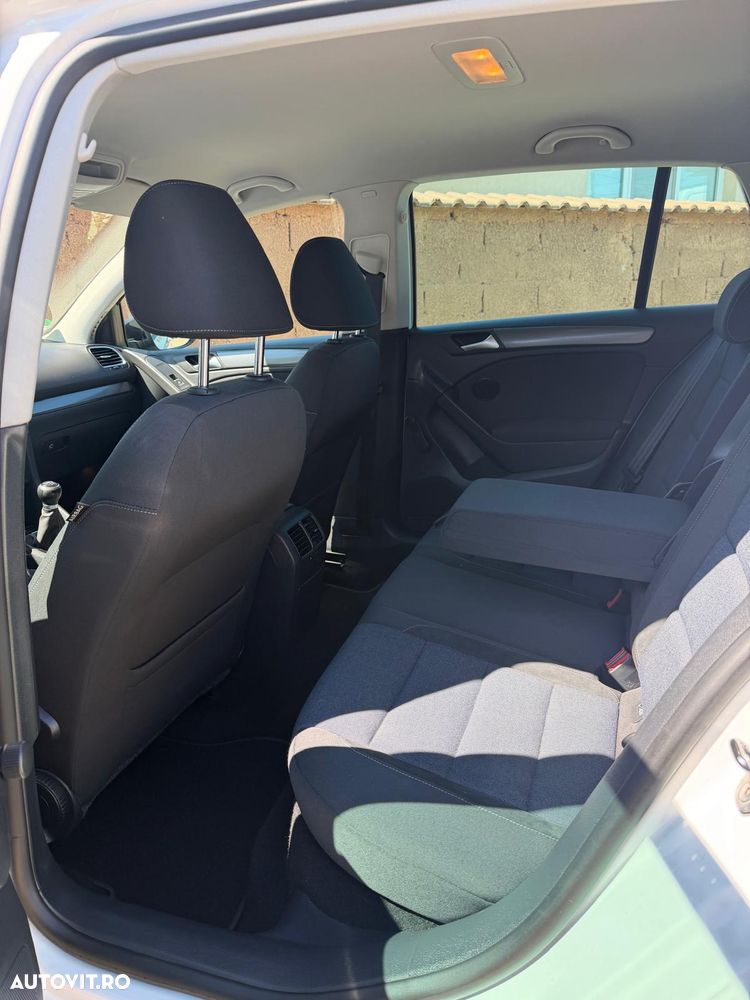 Volkswagen Golf 1.6 TDI DPF Style - 12
