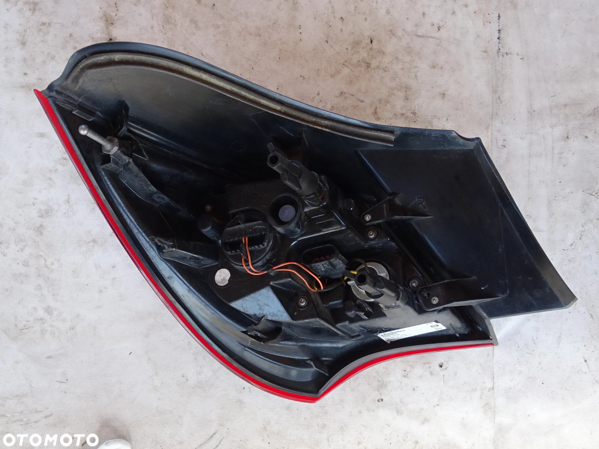 LAMPY TYŁ LAMPA TYLNA PRAWA LEWA W KLAPĘ BŁOTNIK OPEL ASTRA J OPC GTC COUPE LED - 16