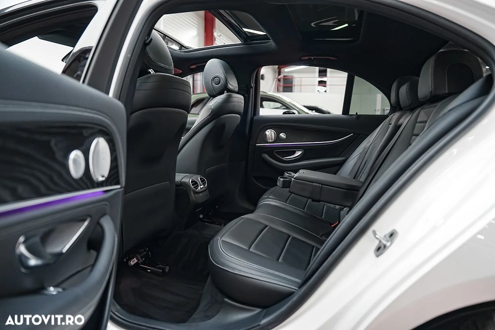 Mercedes-Benz E 300 9G-TRONIC AMG Line - 6