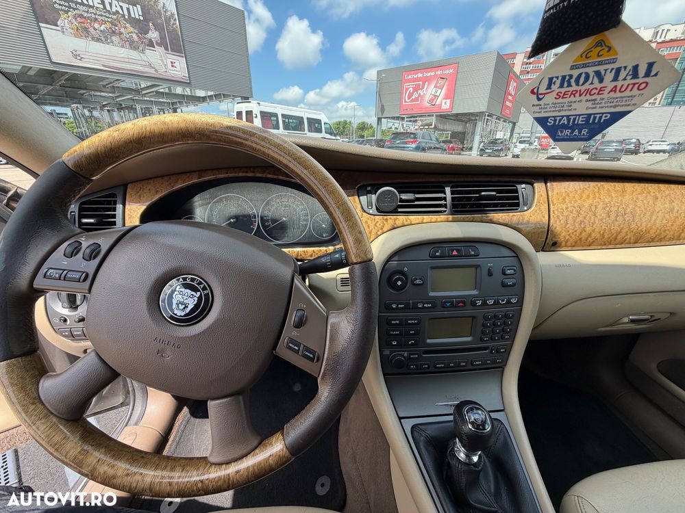 Jaguar X-Type 2.0 TD Luxury - 16