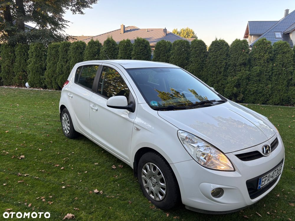 Hyundai I20 2012 photo 3