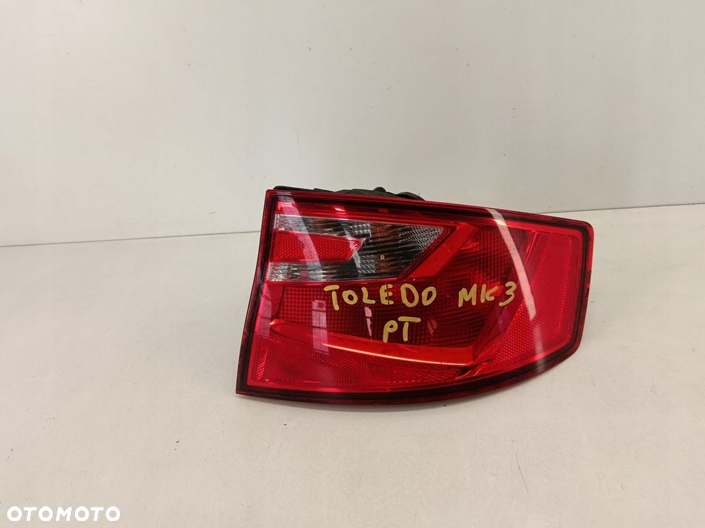 LAMPA PRAWA TYLNA TYŁ SEAT TOLEDO IV 12-18 - 1