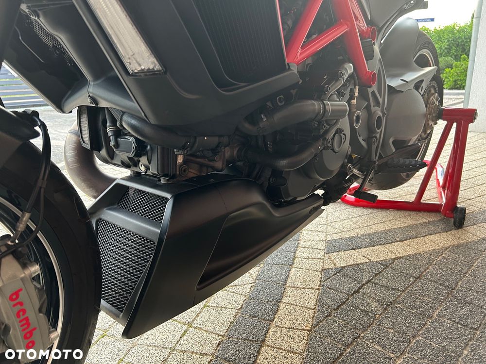 Ducati Diavel - 11