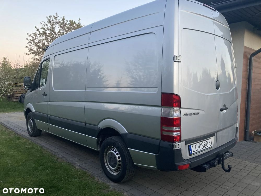 Mercedes-Benz Sprinter - 4