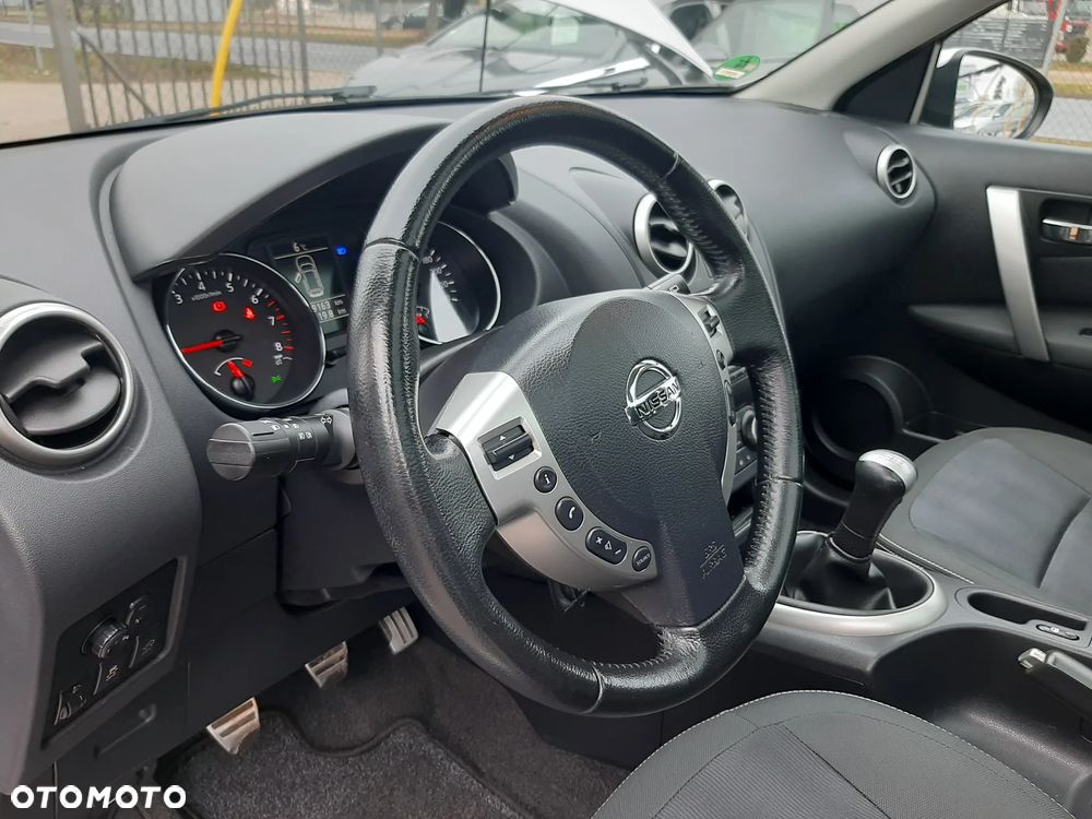 Nissan Qashqai 1.6 Tekna - 22