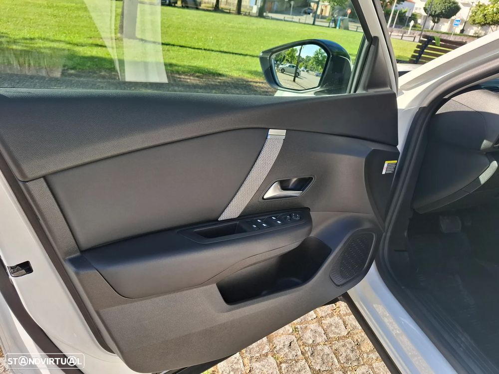 Citroën C4 X 1.5 BlueHDi Feel Pack EAT8 - 5