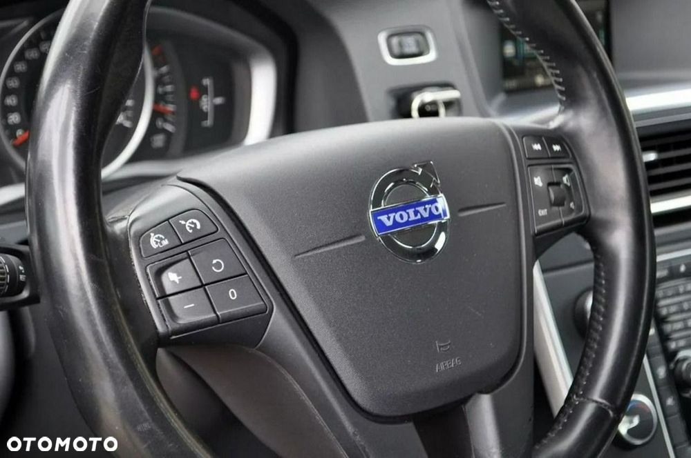 Volvo S60 T3 Kinetic - 19