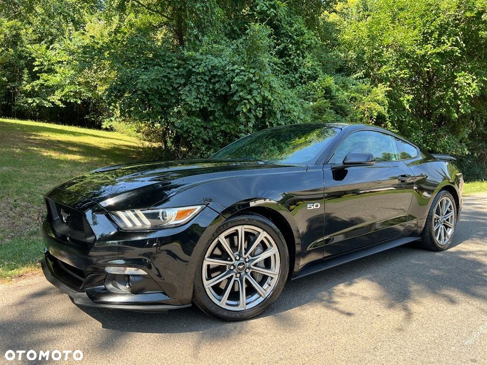 Ford Mustang - 1