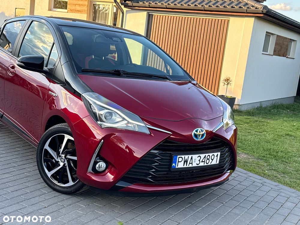 Toyota Yaris Hybrid 100 Selection Platinum - 1