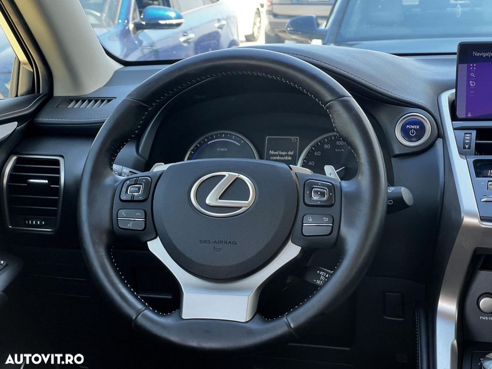 Lexus Seria NX - 11