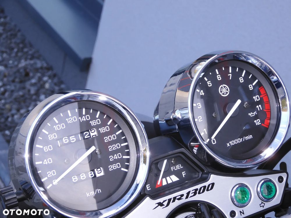 Yamaha XJR - 28