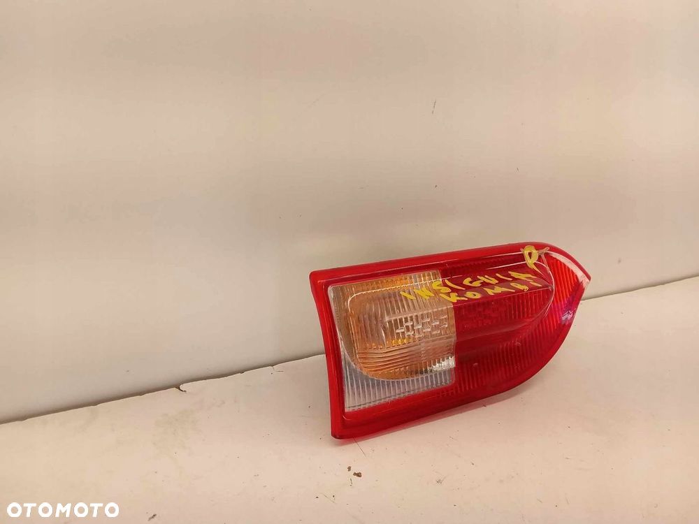 LAMPA PRAWA TYLNA W KLAPĘ OPEL INSIGNIA A KOMBI - 3