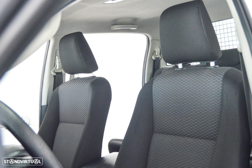 Toyota Hilux 2.4 D-4D 4X2 Cabine Dupla 5L - 48