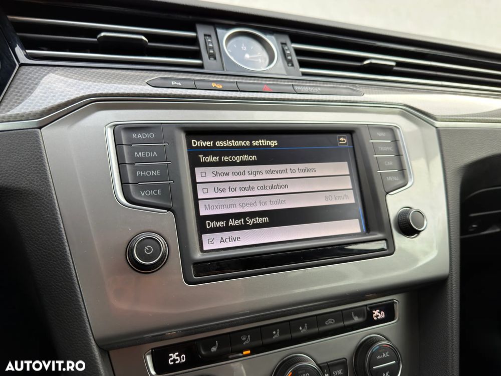 Volkswagen Passat Alltrack 2.0 TDI DSG 4Motion - 23