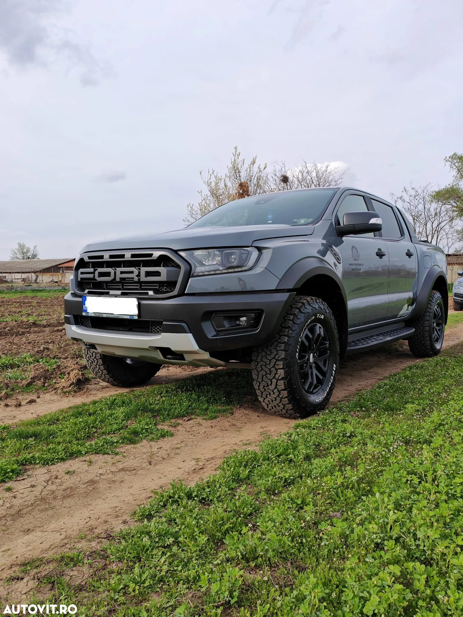 Ford Raptor - 11