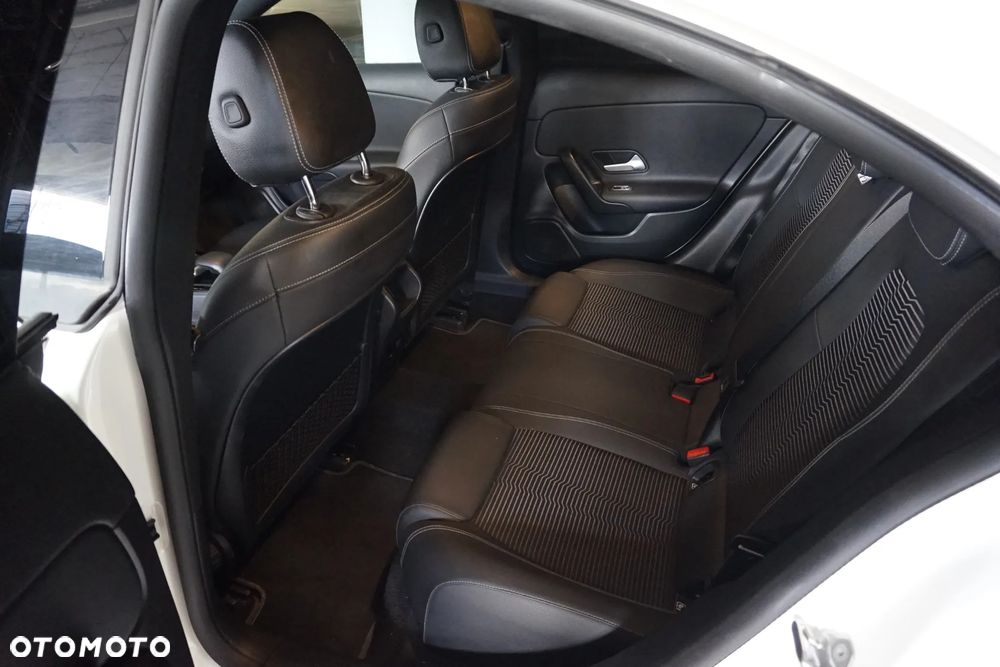 Mercedes-Benz CLA 250 E 8G-DCT - 19