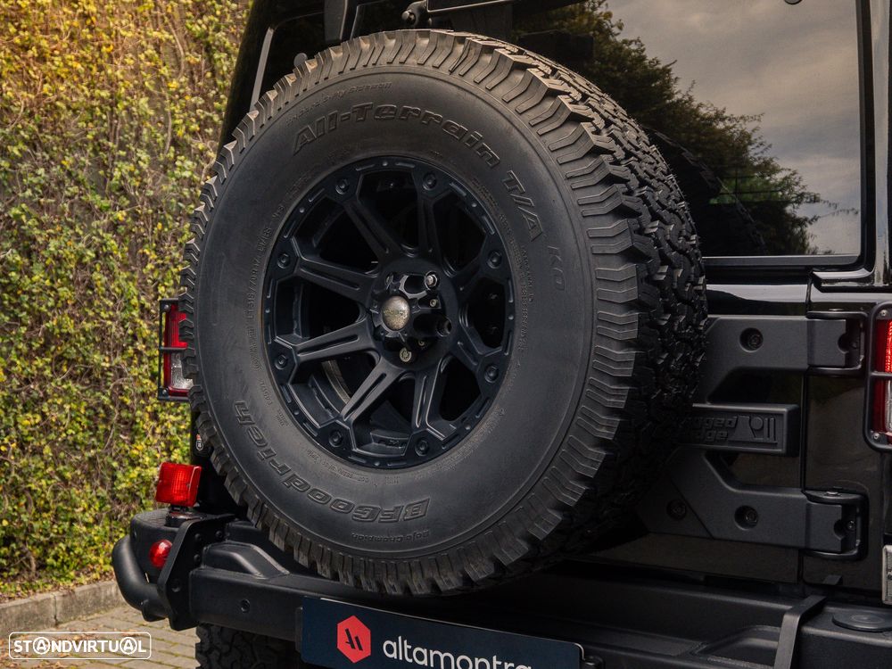 Jeep Wrangler Unlimited - 18