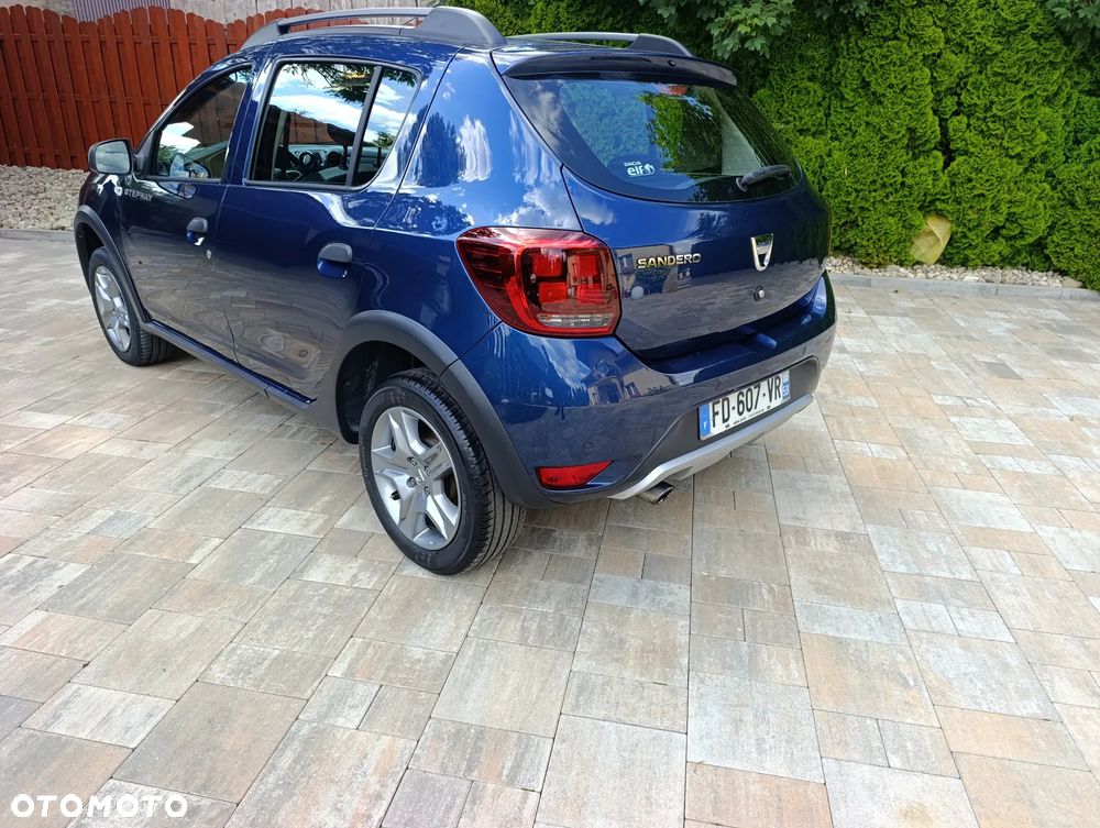 Dacia Sandero - 8