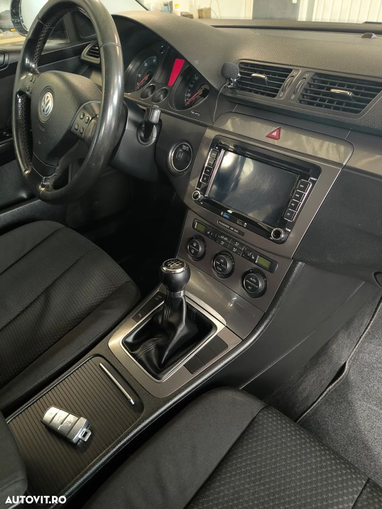 Volkswagen Passat 1.9 TDI Individual - 8