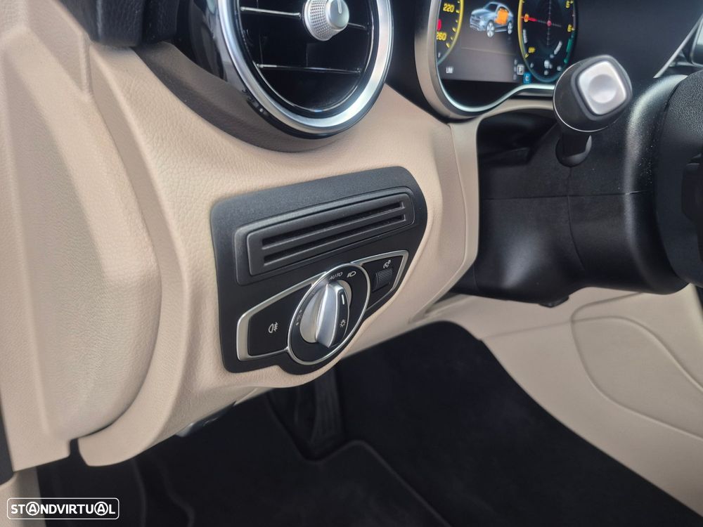 Mercedes-Benz GLC 300 de Coupé 4Matic - 13