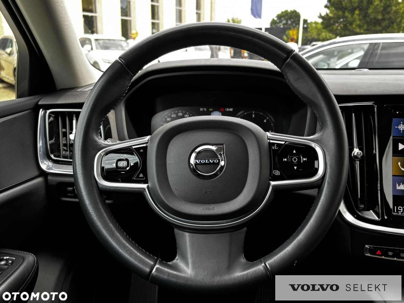 Volvo V60 Cross Country - 13