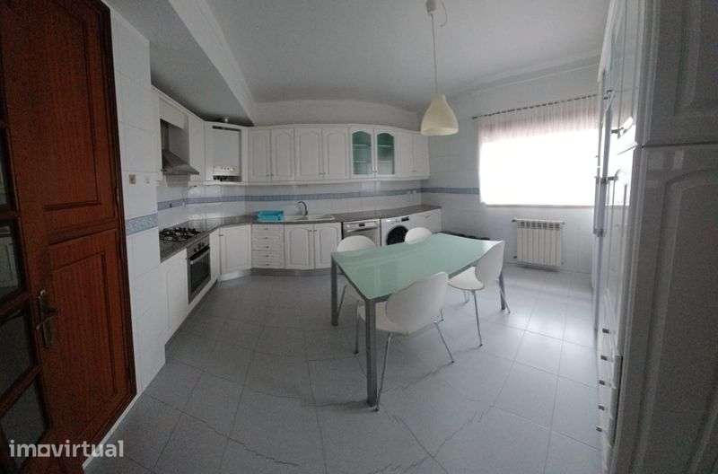 Apartamento T3 em Tomar - Grande imagem: 2/9