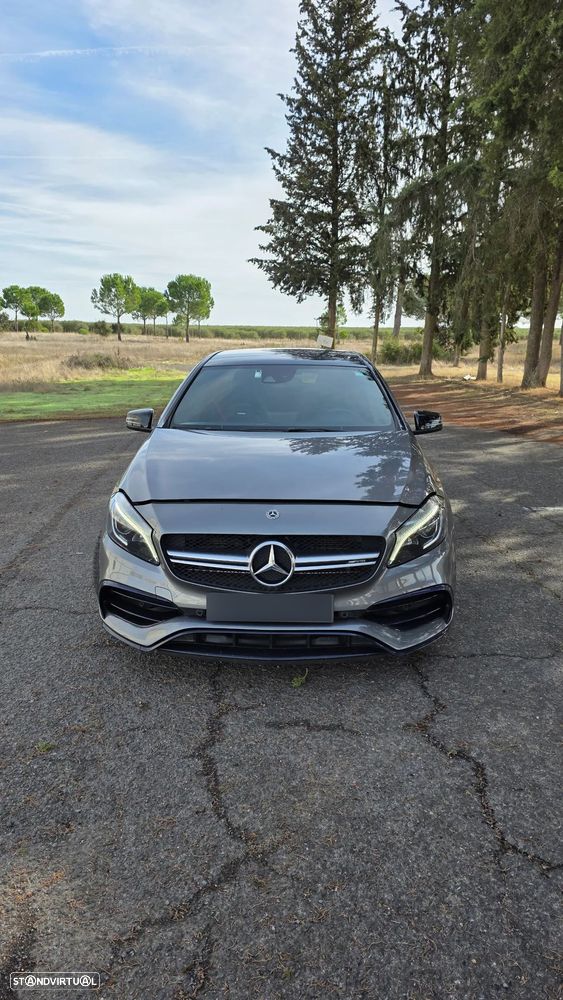 Mercedes-Benz A 45 AMG 4-Matic - 2