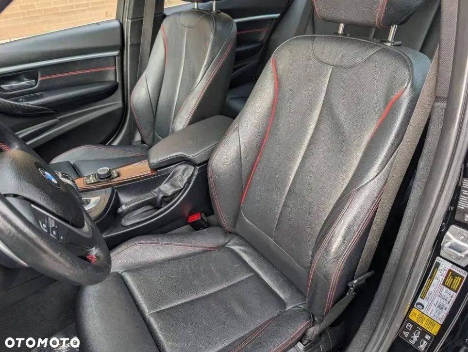 BMW Seria 3 330i GPF Sport Line Shadow - 13