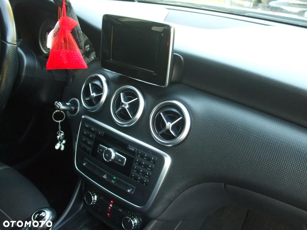 Mercedes-Benz Klasa A 180 CDI BlueEFFICIENCY Edition Style - 22