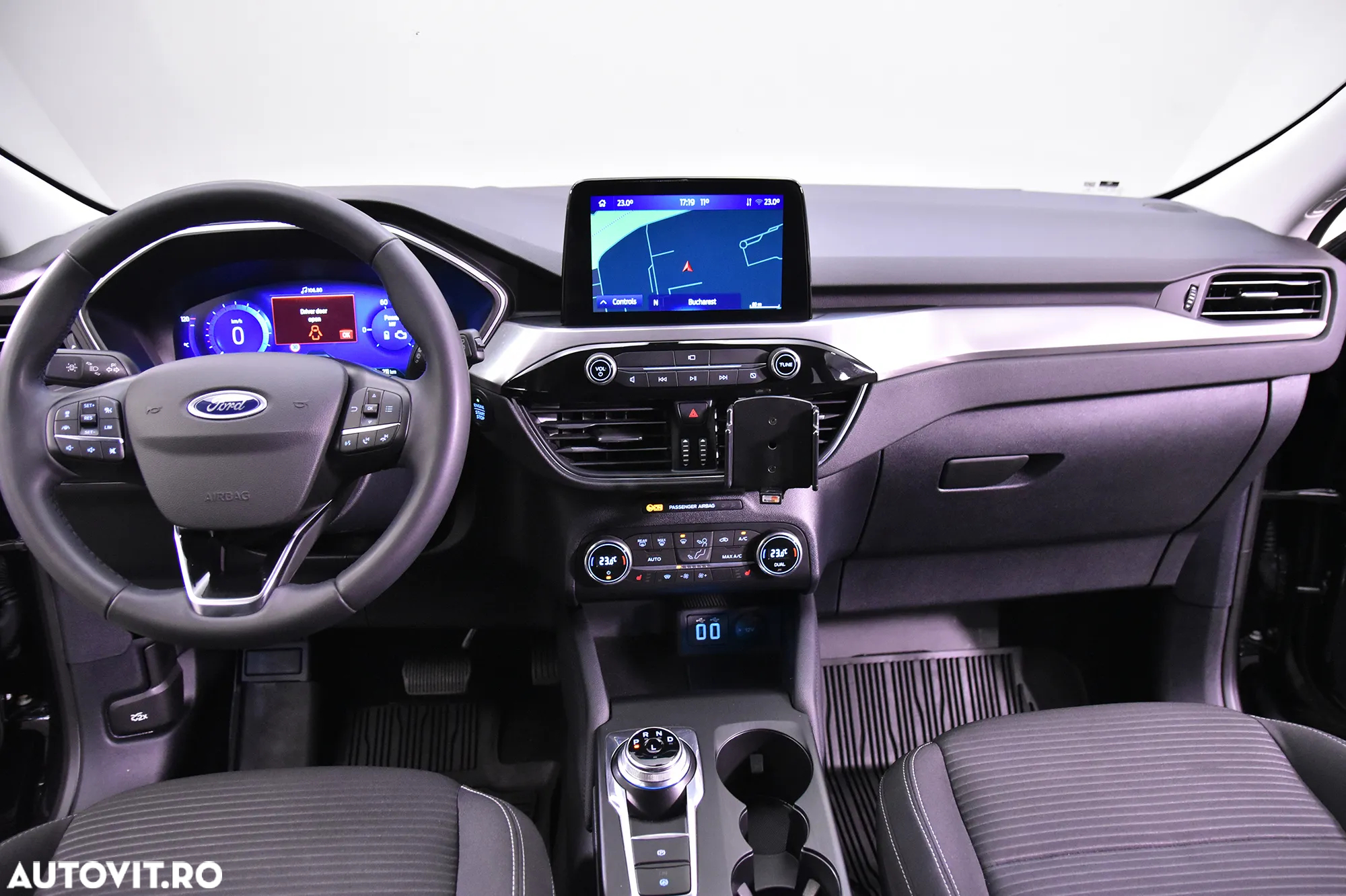 Ford Kuga - 9