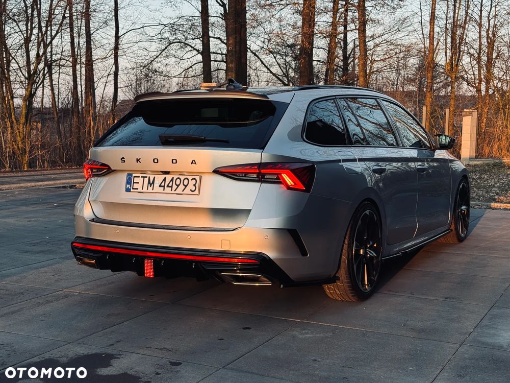 Skoda Octavia 2.0 TDI RS DSG - 1