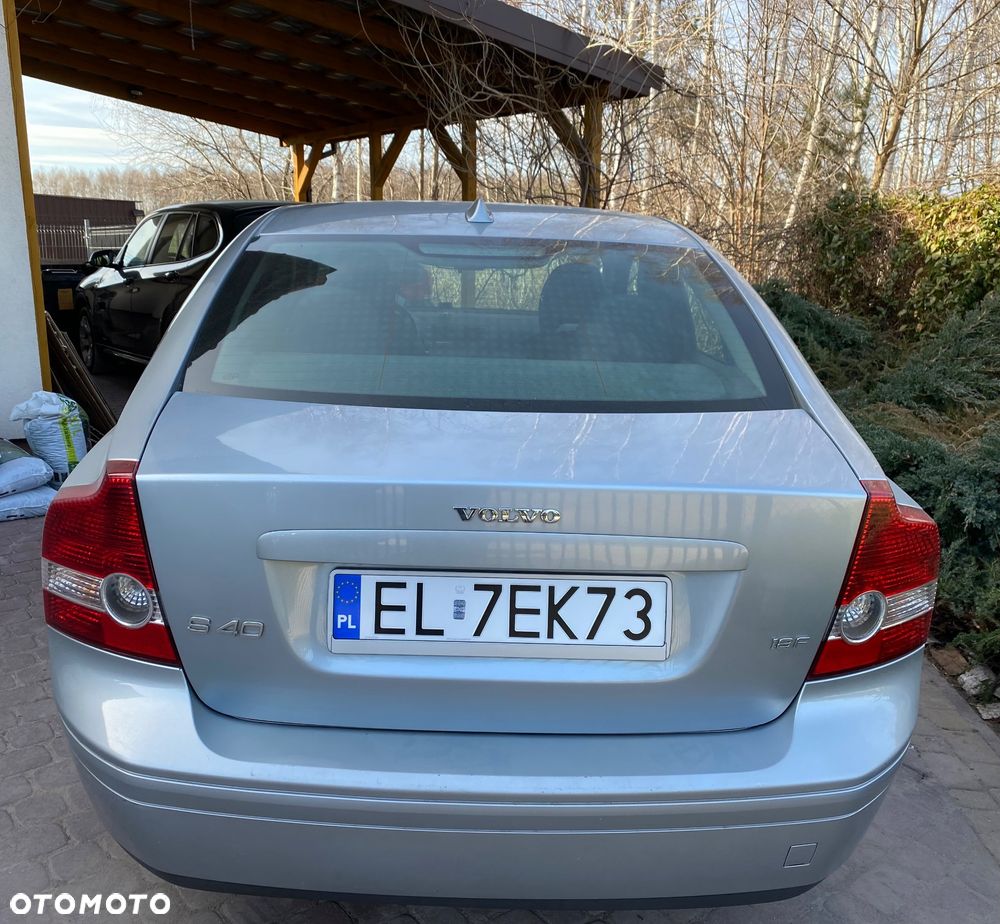 Volvo S40 2.4i Momentum - 4