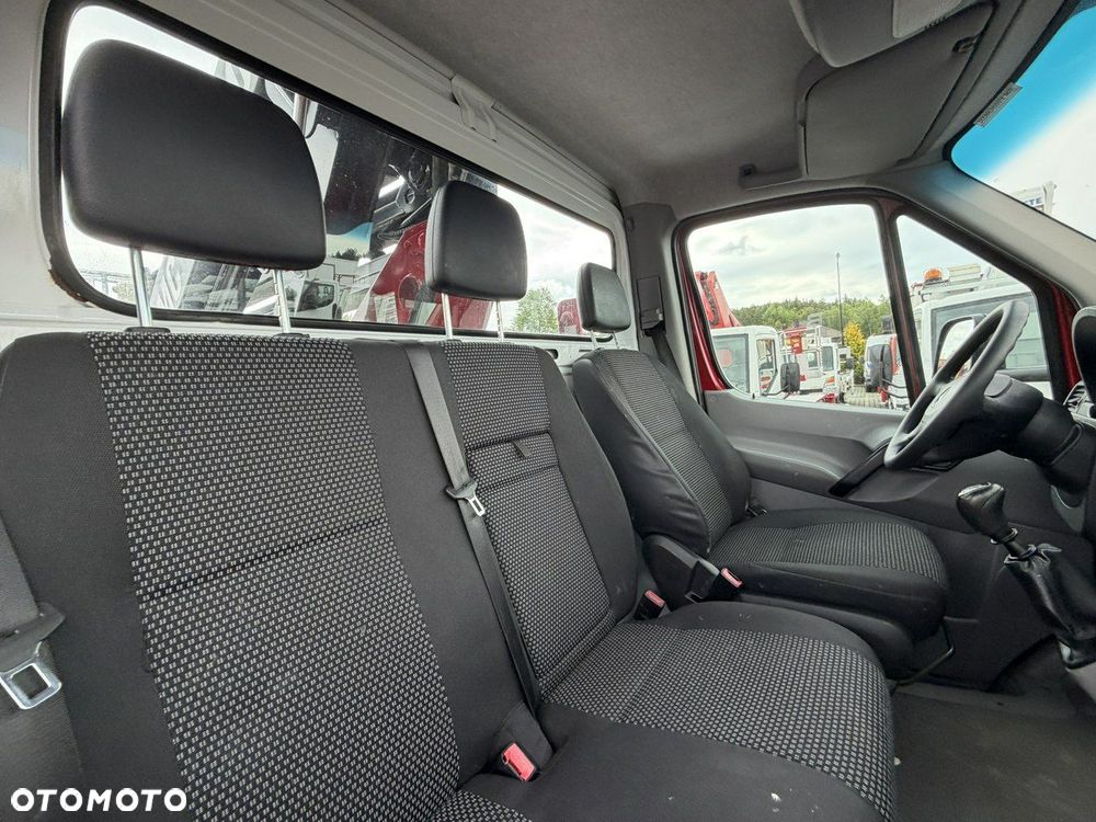 Mercedes-Benz Sprinter - 26