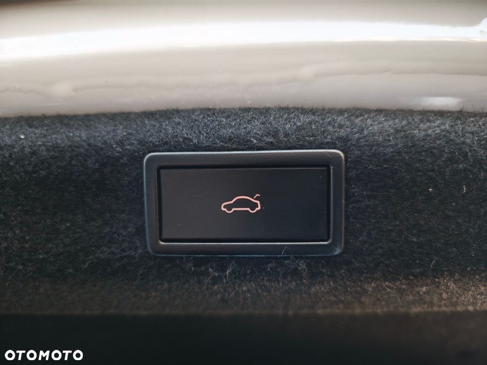 Skoda Superb 2.0 TDI SCR 4x4 Ambition DSG - 11