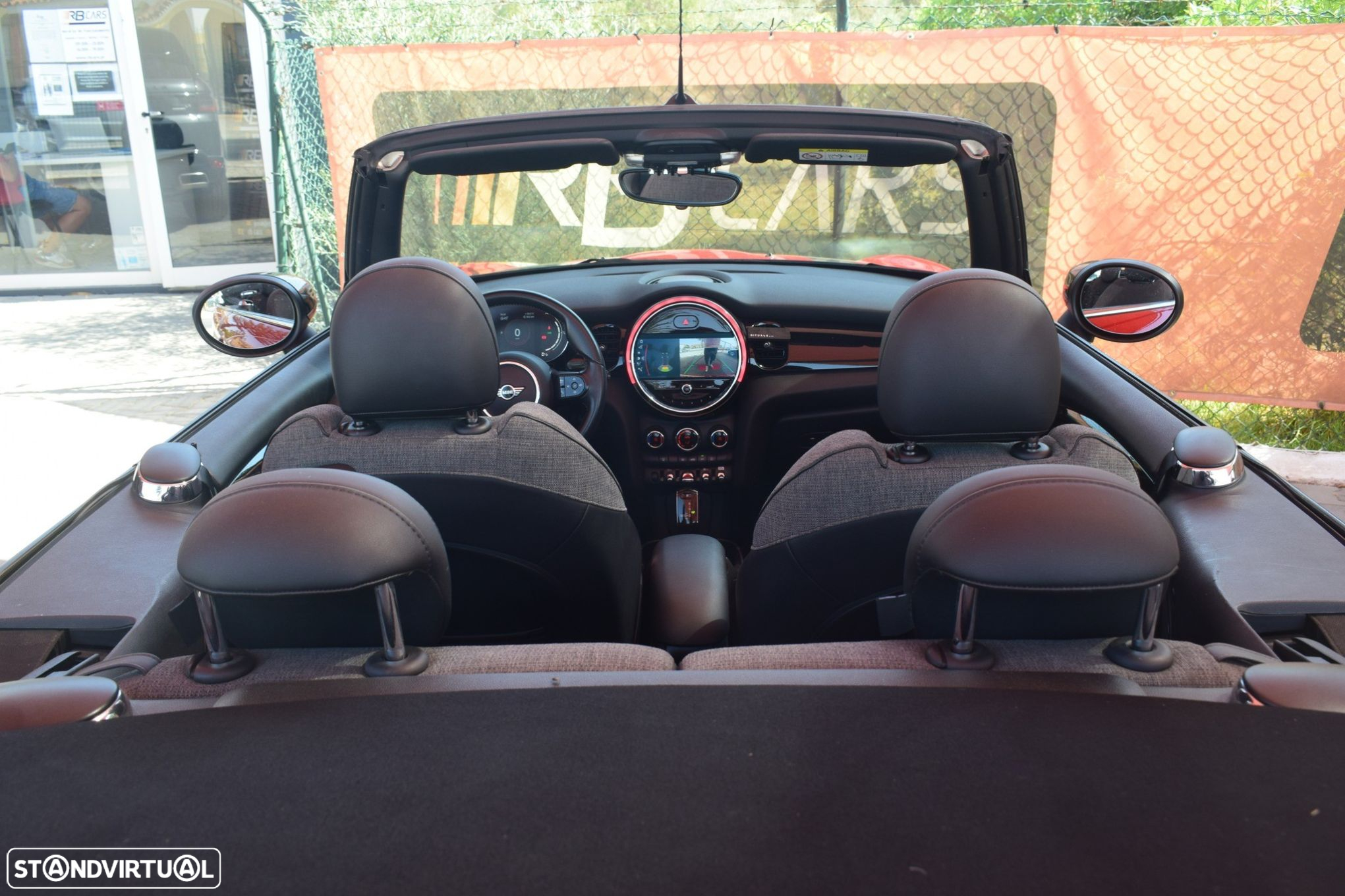 MINI Cabrio Cooper Auto - 12